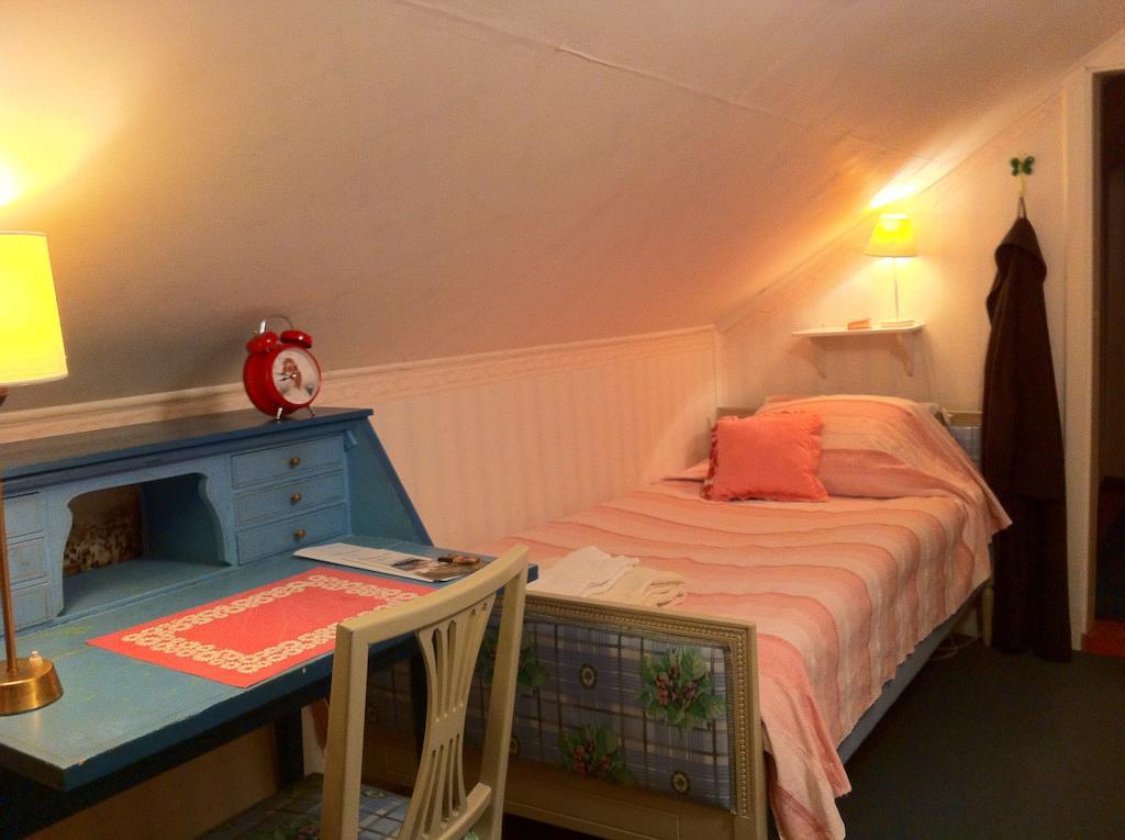 Sparrens Bed And Breakfast Fiskesa Kamer foto