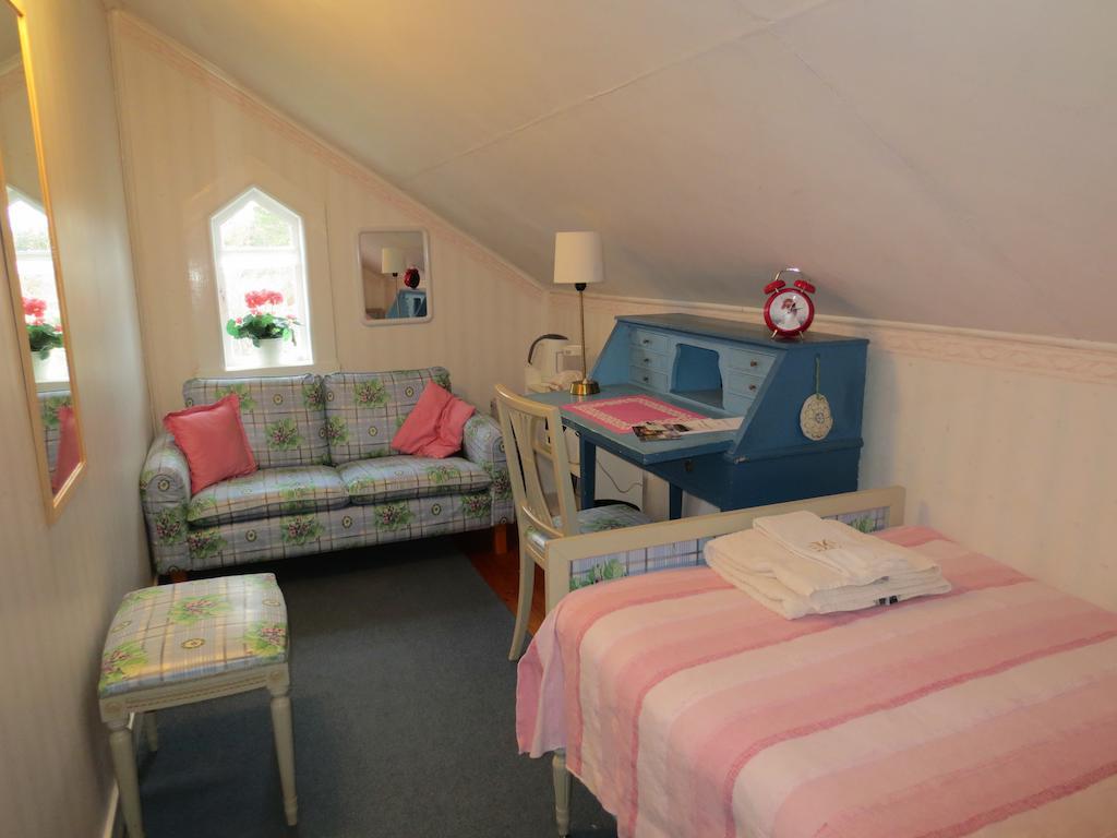 Sparrens Bed And Breakfast Fiskesa Kamer foto