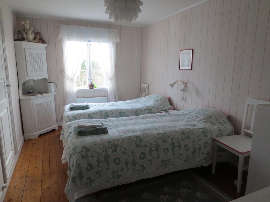 Sparrens Bed And Breakfast Fiskesa Kamer foto